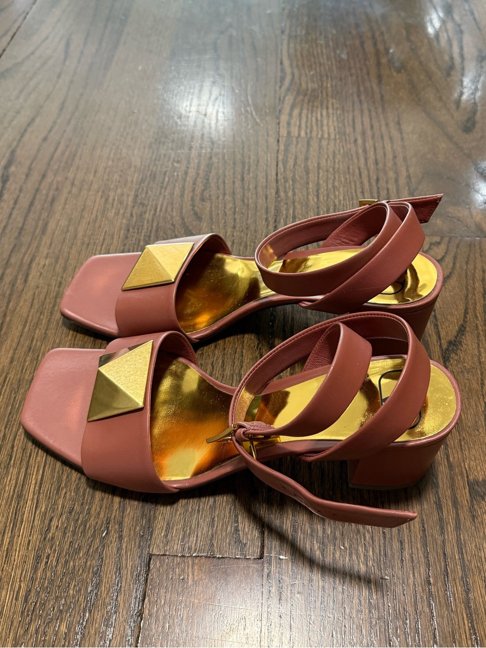 Valentino Garavani Brown Leather Gold-Stud Ankle Strap Sandals Size 38 - Picture 3 of 5